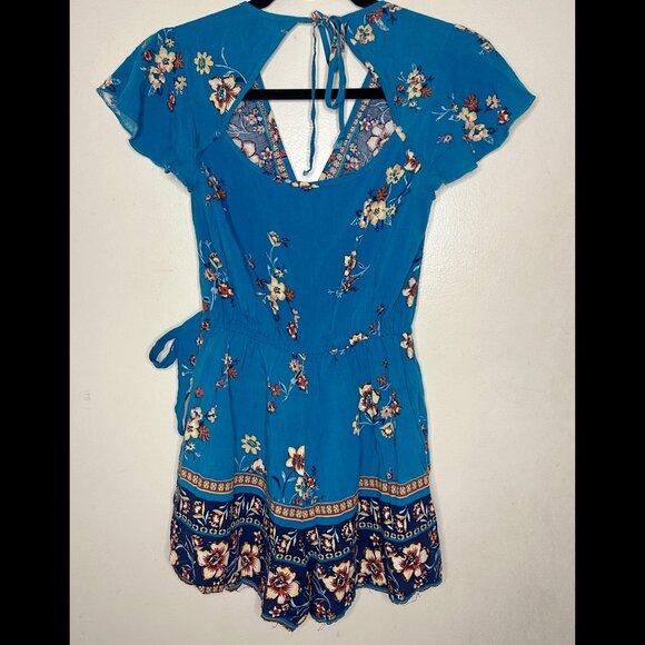 XHILARATION Blue Turquoise Bohemian Floral Romper Tie-Waist w Pockets! size XS - Picture 3 of 4